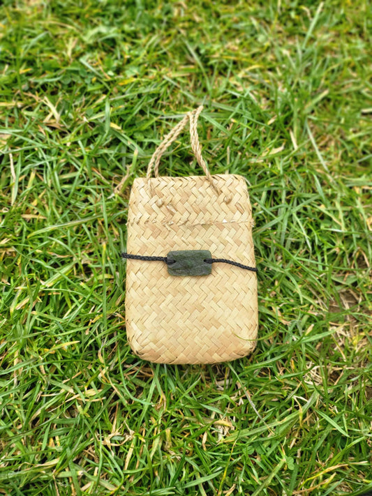 pounamu bracelet (rectangle) on black cord